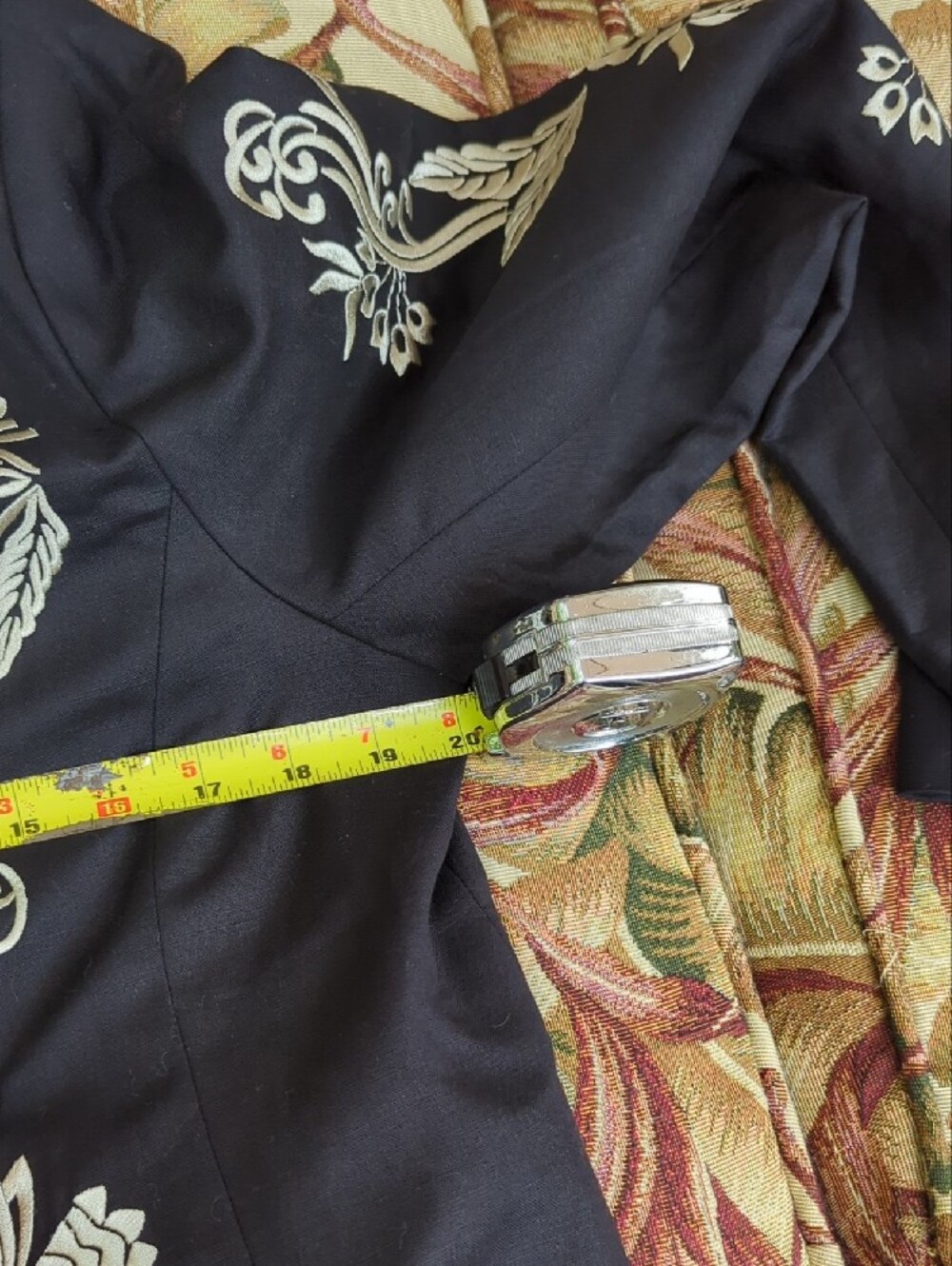 Victor Costa Black Jacket with Cream Floral Embroidery - Picture 9 of 11